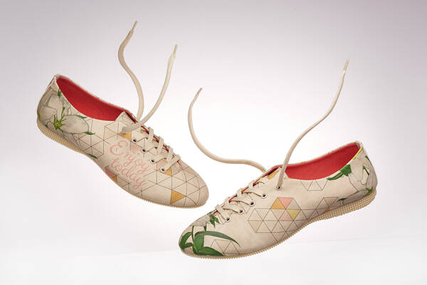 Zapatos ligeros y cómodos con diseño estampado