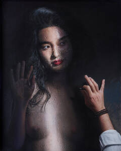 "Pintando tras el cristal". Aurelio Rodríguez